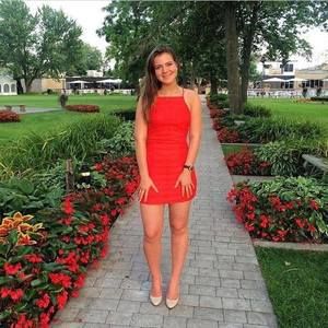 Meet your Posher, Dana